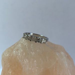 Silver ring with 5 cubic zirconium stones